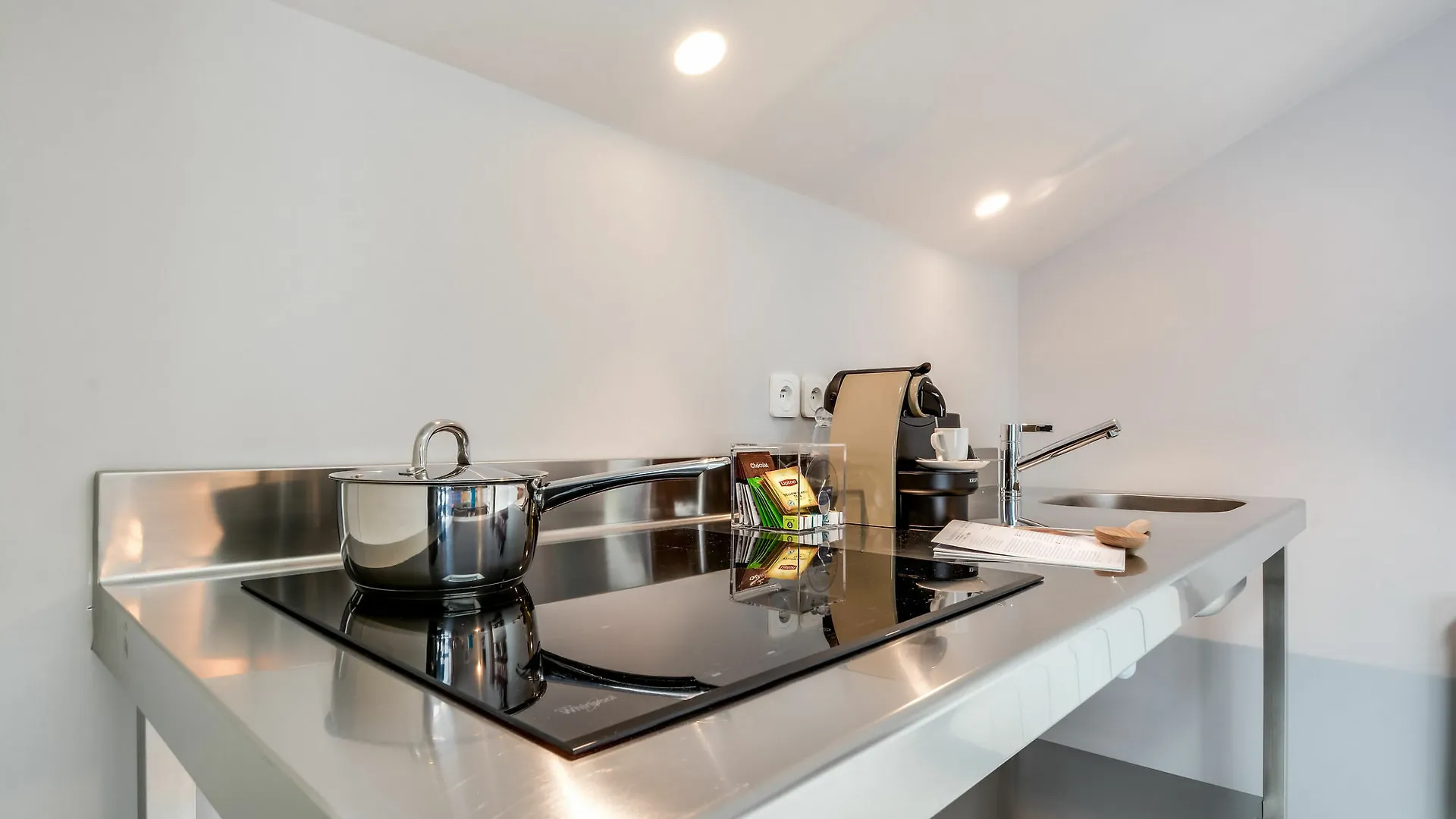 *** Hotel Sweet Inn Apartments - Brune Paris France