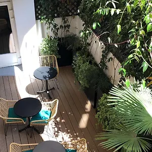 Hotel Apolonia Montmartre; Sure Collection By Western, Parijs